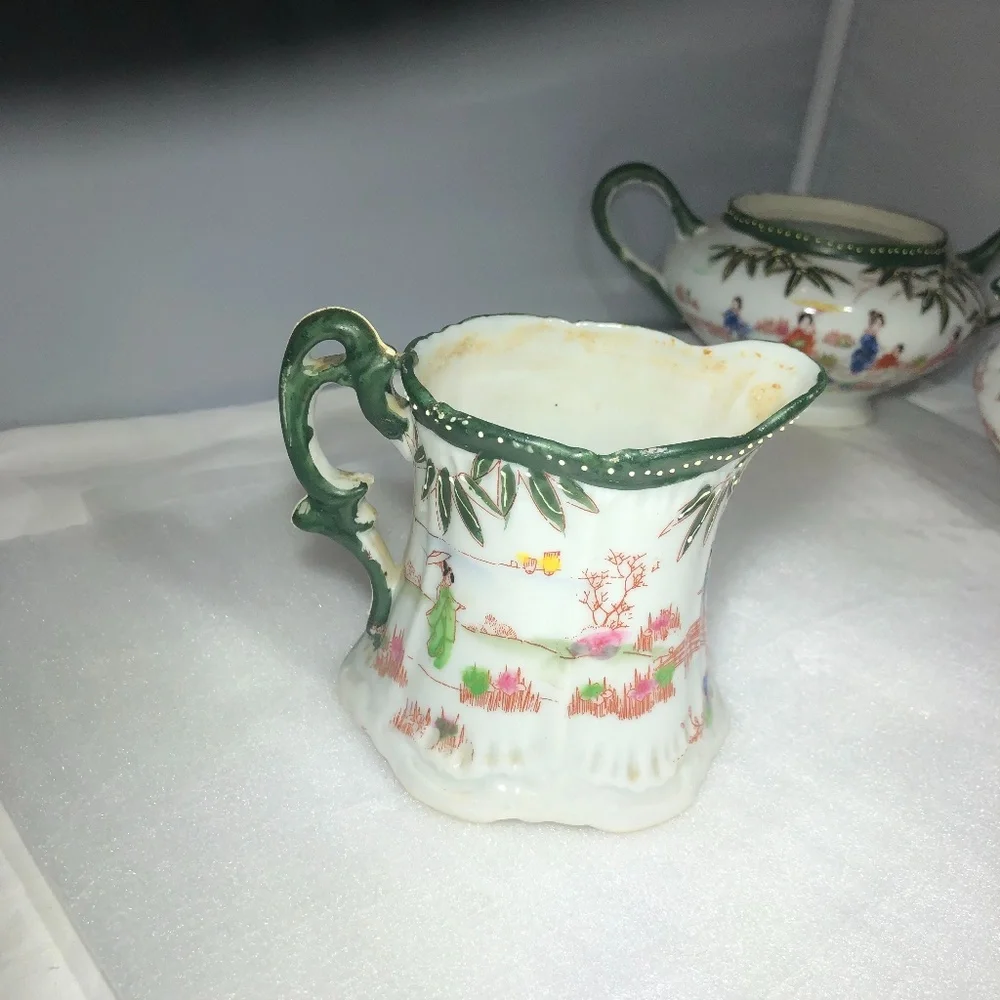 VINTAGE JAPANESE KUTANI PORCELAIN MATCHING 5 PIECE SET